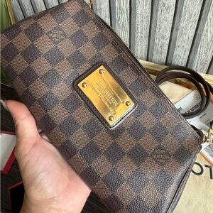 Louis Vuitton Damier Ebene Eva